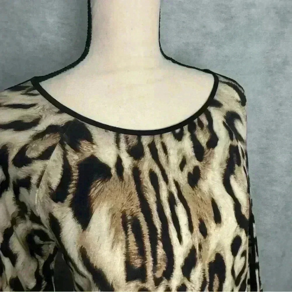 Chico’s Animal Print Long Sleeve Pullover Tunic High Low Hem Size 1 US S/M - Picture 2 of 11